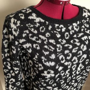 Jessica Simpson Leopard Sweater - XS